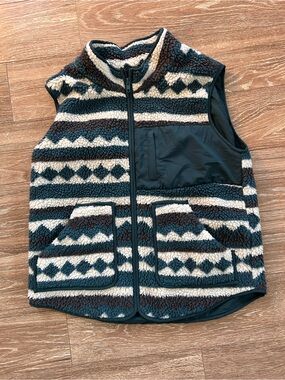 Akaiv Striped Sherpa Zip Vest in Teal & Cream